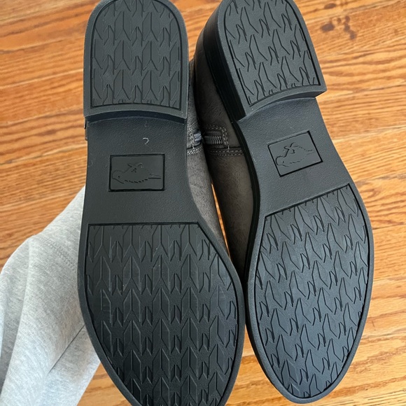 Grey boots - Picture 5 of 5